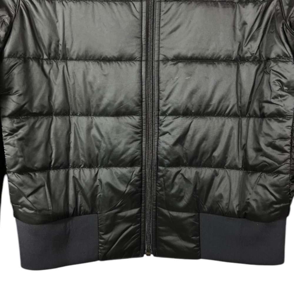 Lululemon Reversible Insulated Quilted Bomber Jacket Black 4
Water Repellent Zip - Picture 8 of 11